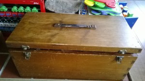 Left by bin on side of road. Rosewood and dovetailing.